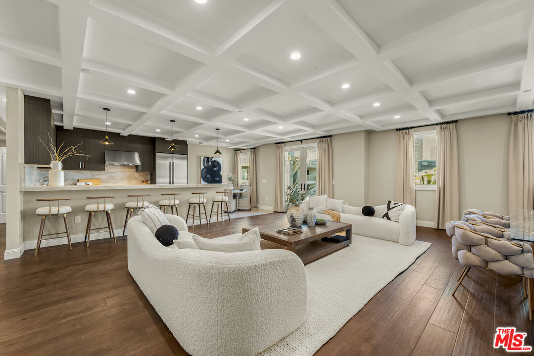 1825 Pandora Ave Unit: 101