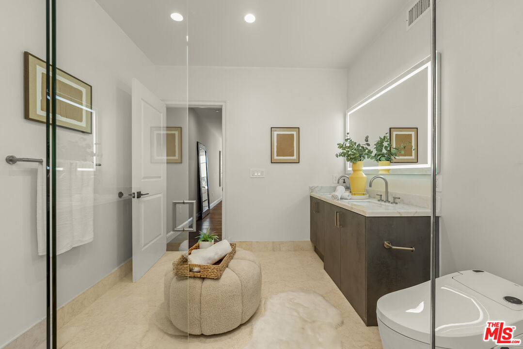 1825 Pandora Ave Unit: 101