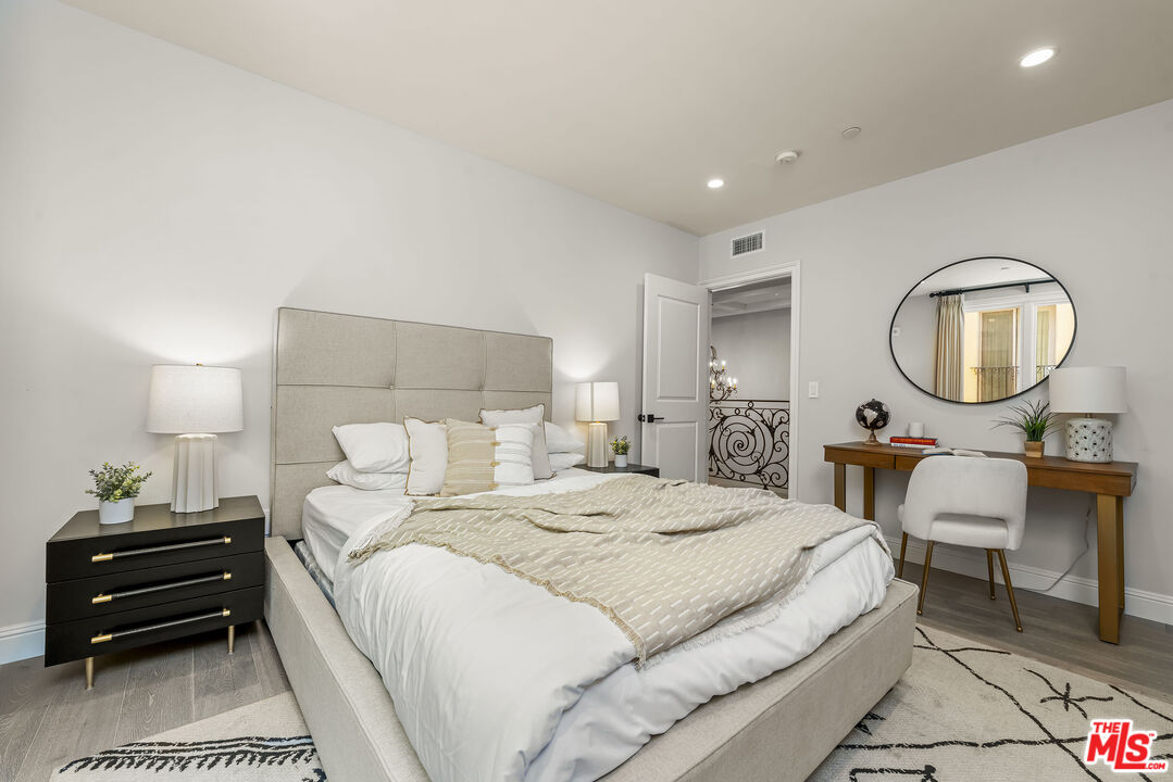 1825 Pandora Ave Unit: 303