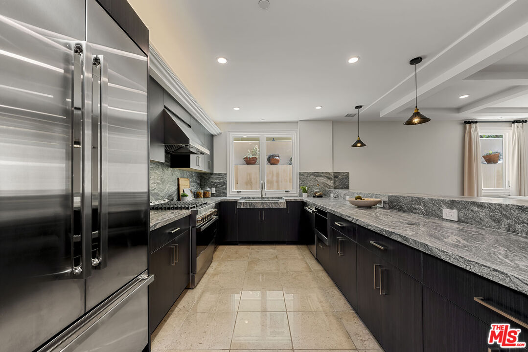 1825 Pandora Ave Unit: 303