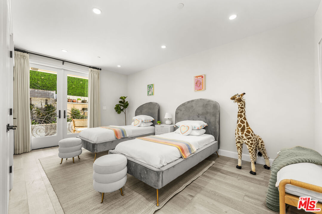 1825 Pandora Ave Unit: 303