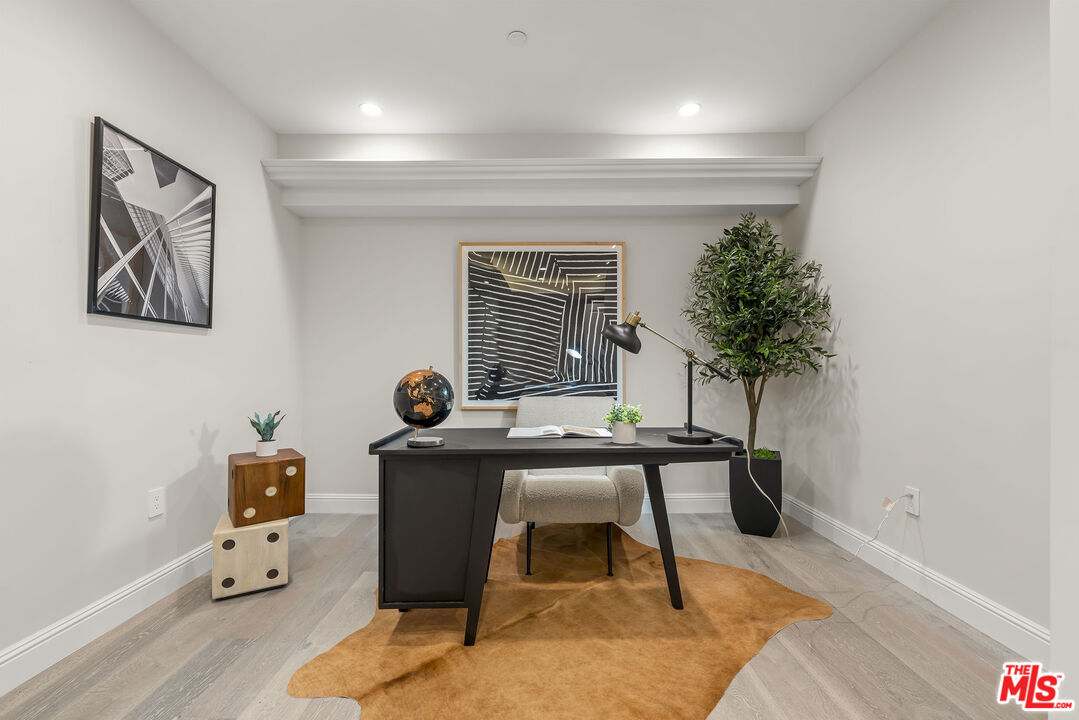 1825 Pandora Ave Unit: 303