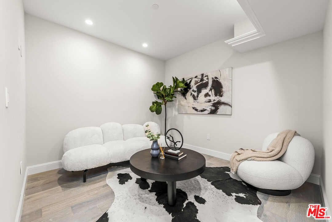 1825 Pandora Ave Unit: 303