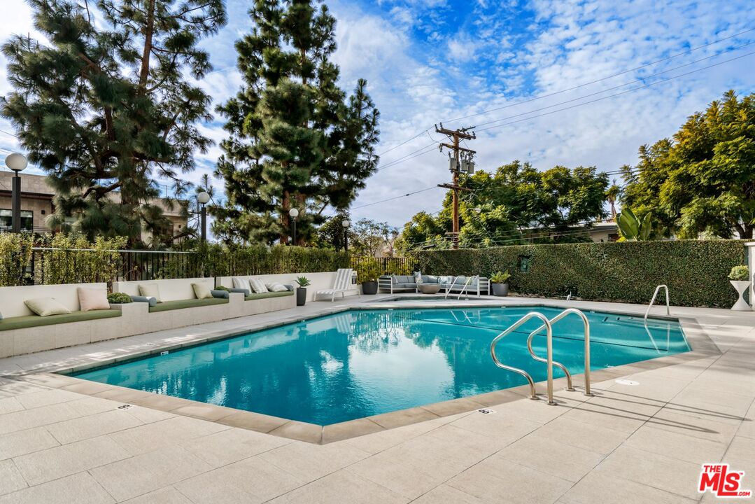 8787 Shoreham Dr Unit: 705/706