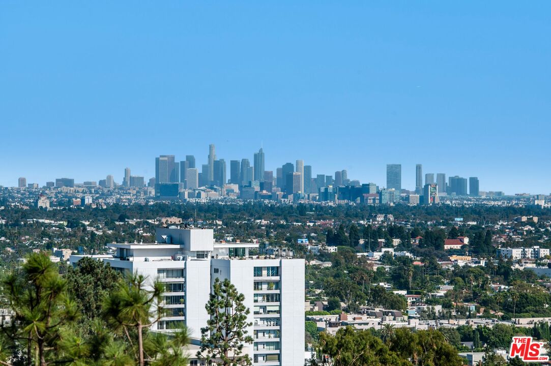 8787 Shoreham Dr Unit: 705/706