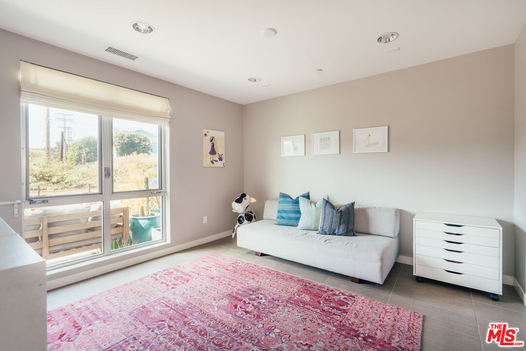 310 Washington Blvd Unit: 703