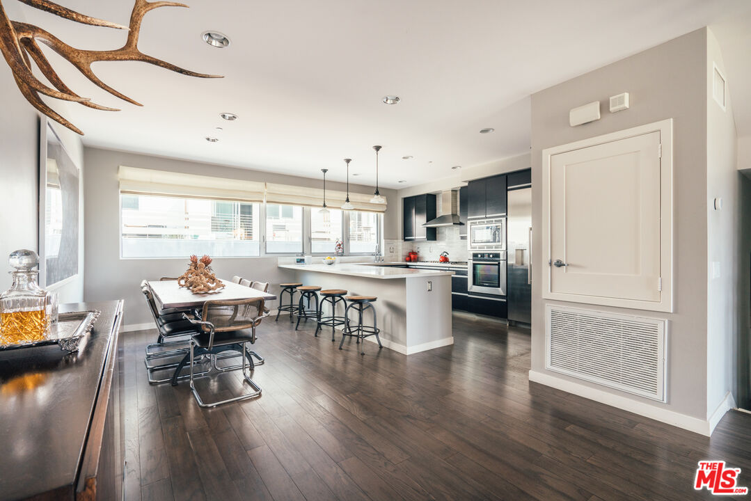 310 Washington Blvd Unit: 703