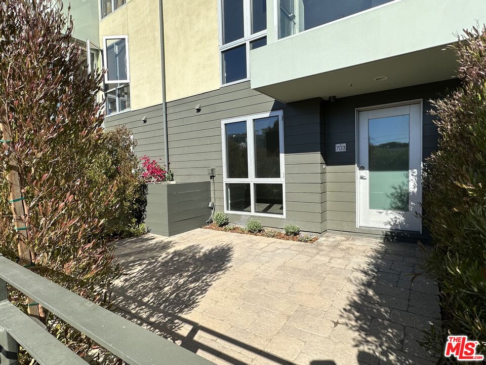 310 Washington Blvd Unit: 703