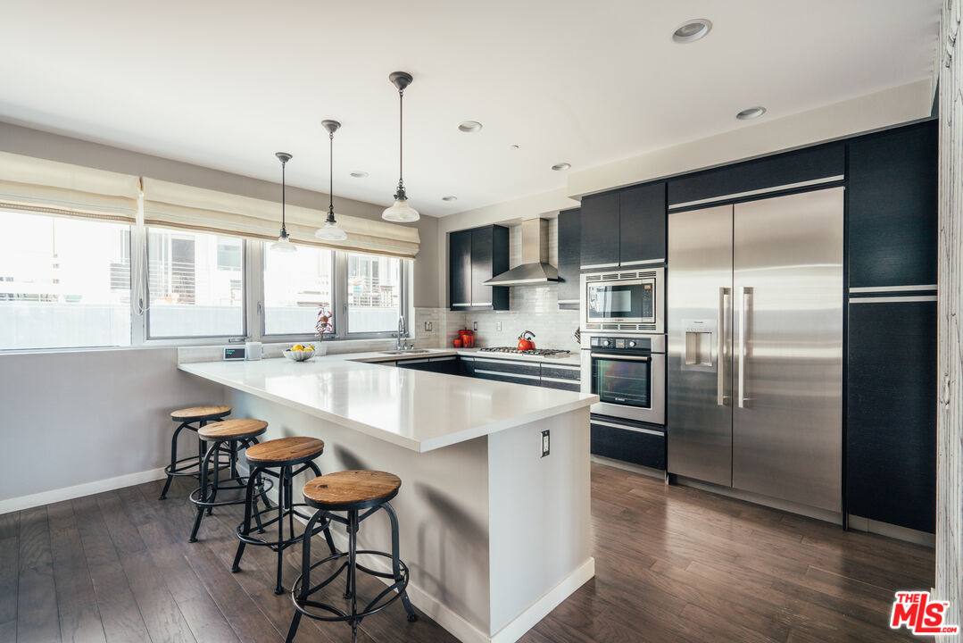 310 Washington Blvd Unit: 703