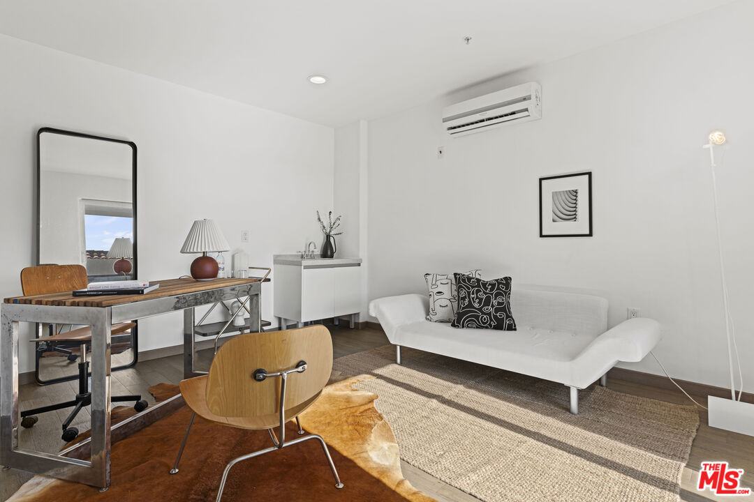 903 S New Hampshire Ave Unit: 504