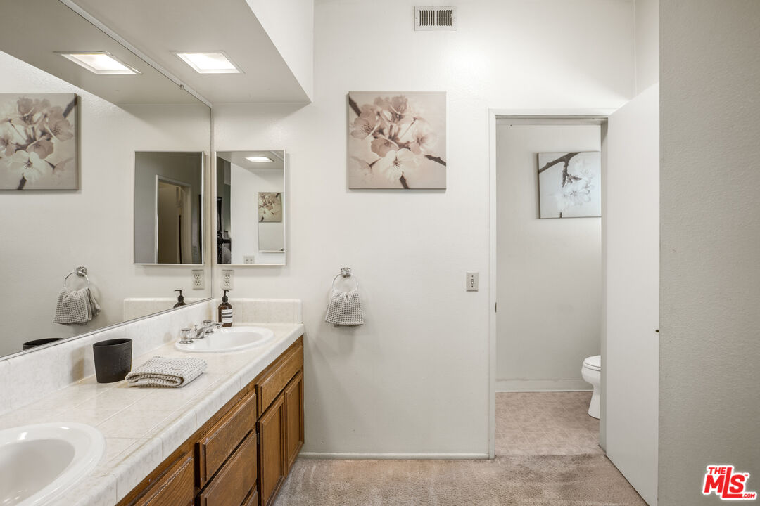 15245 La Maida St Unit: 303