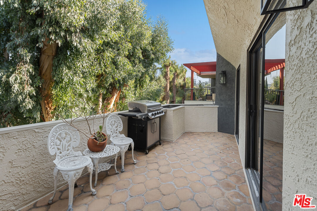 15245 La Maida St Unit: 303