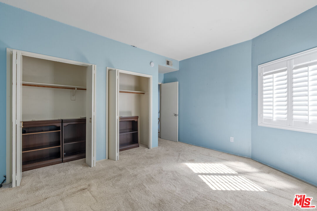 15245 La Maida St Unit: 303