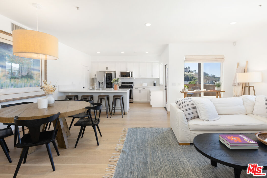 6020 Seabluff Dr Unit: 440