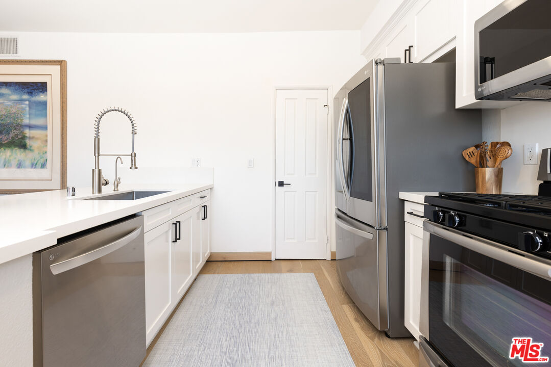 6020 Seabluff Dr Unit: 440