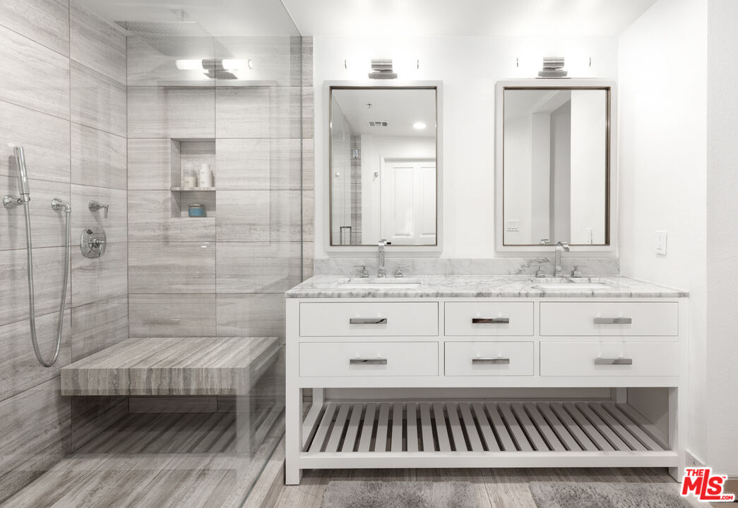 6020 Seabluff Dr Unit: 440