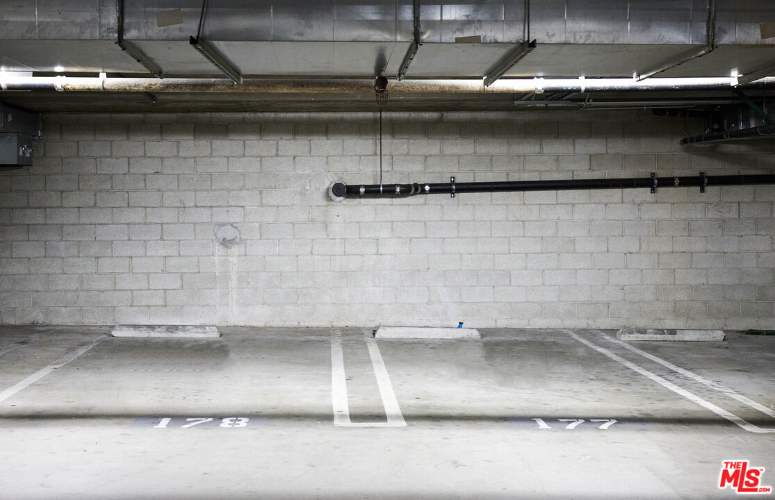 6020 Seabluff Dr Unit: 440