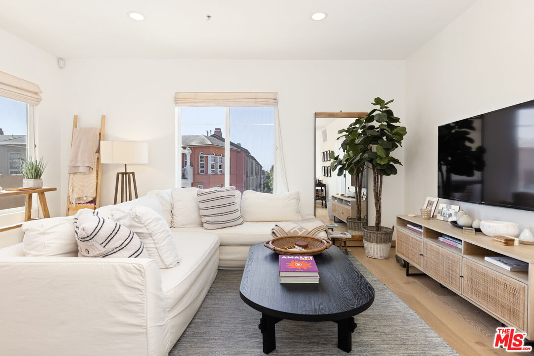 6020 Seabluff Dr Unit: 440