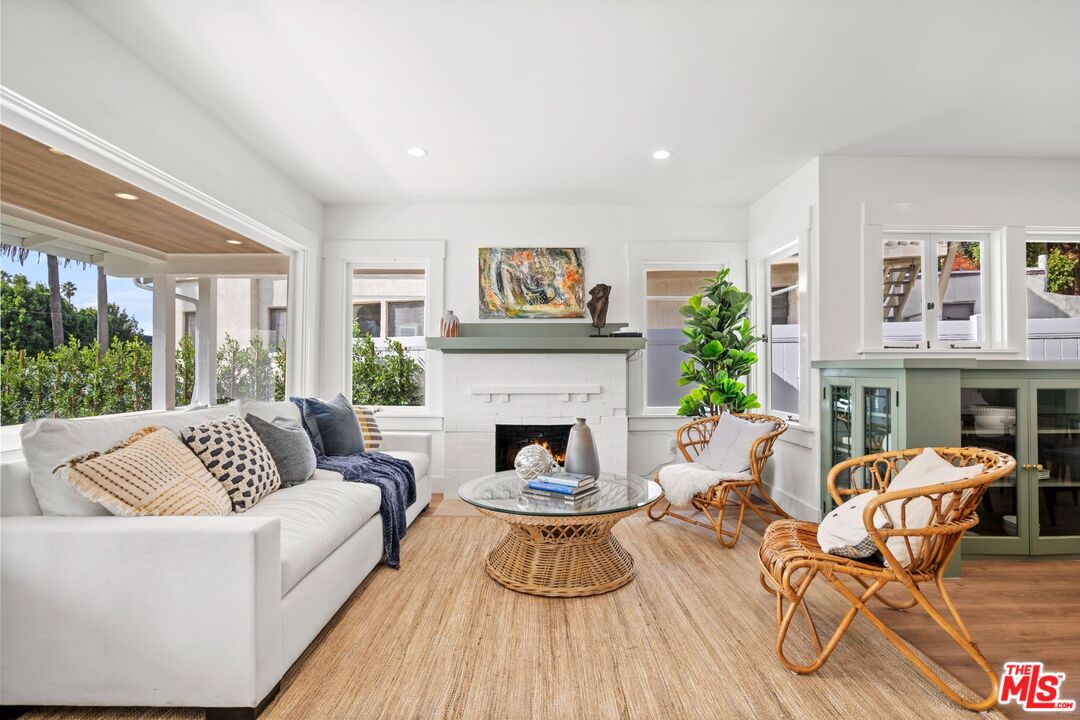 2616 Abbot Kinney Blvd