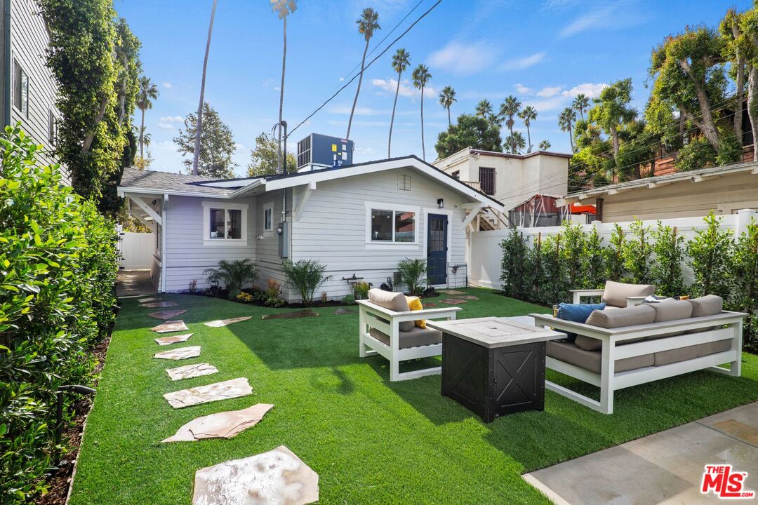 2616 Abbot Kinney Blvd