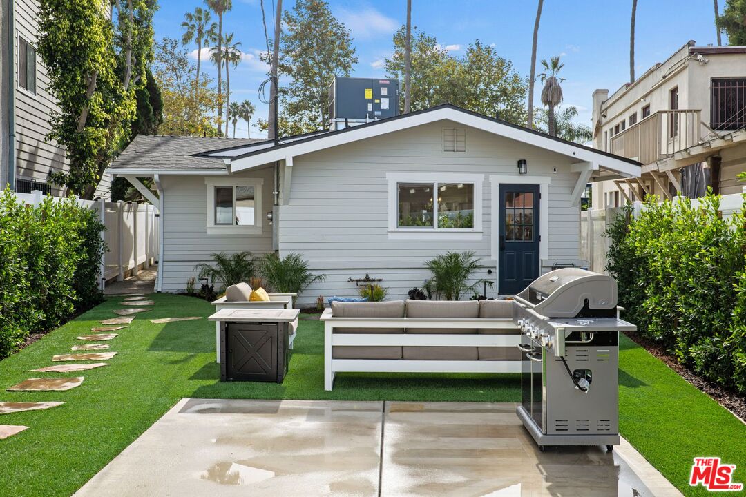 2616 Abbot Kinney Blvd