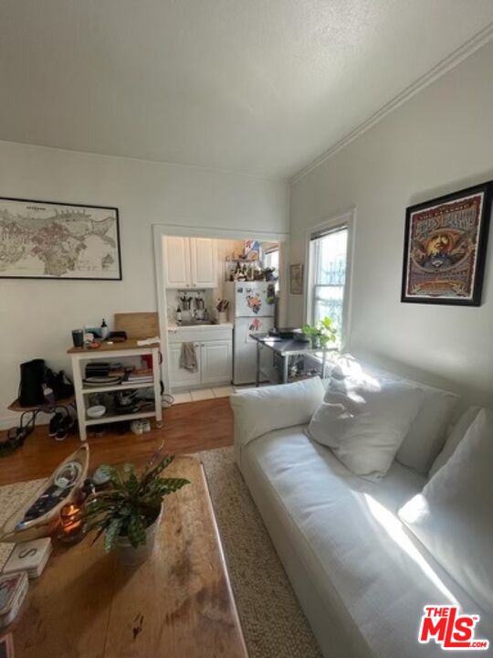 101 N Clark Dr Unit: 1