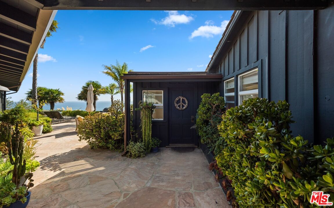 22042 Carbon Mesa Rd