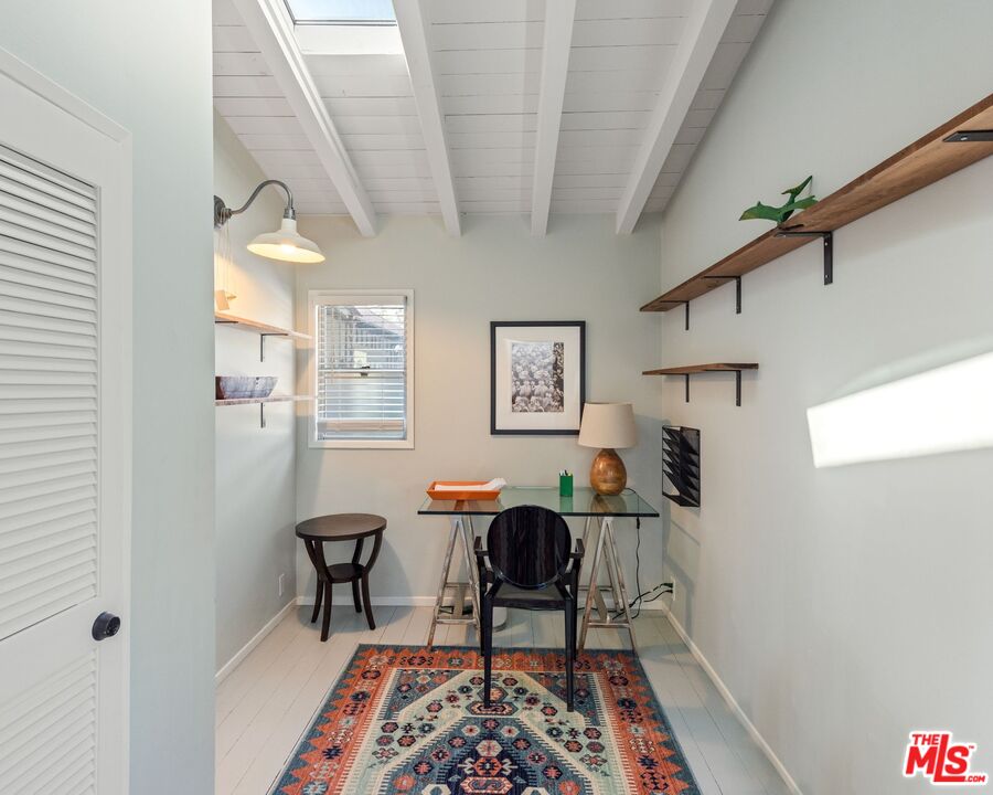 22042 Carbon Mesa Rd