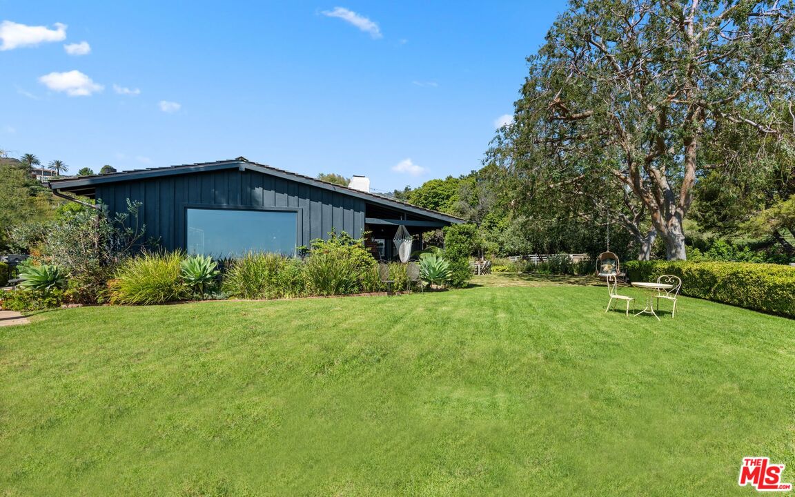 22042 Carbon Mesa Rd