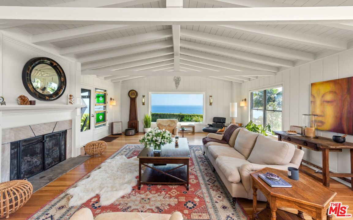 22042 Carbon Mesa Rd