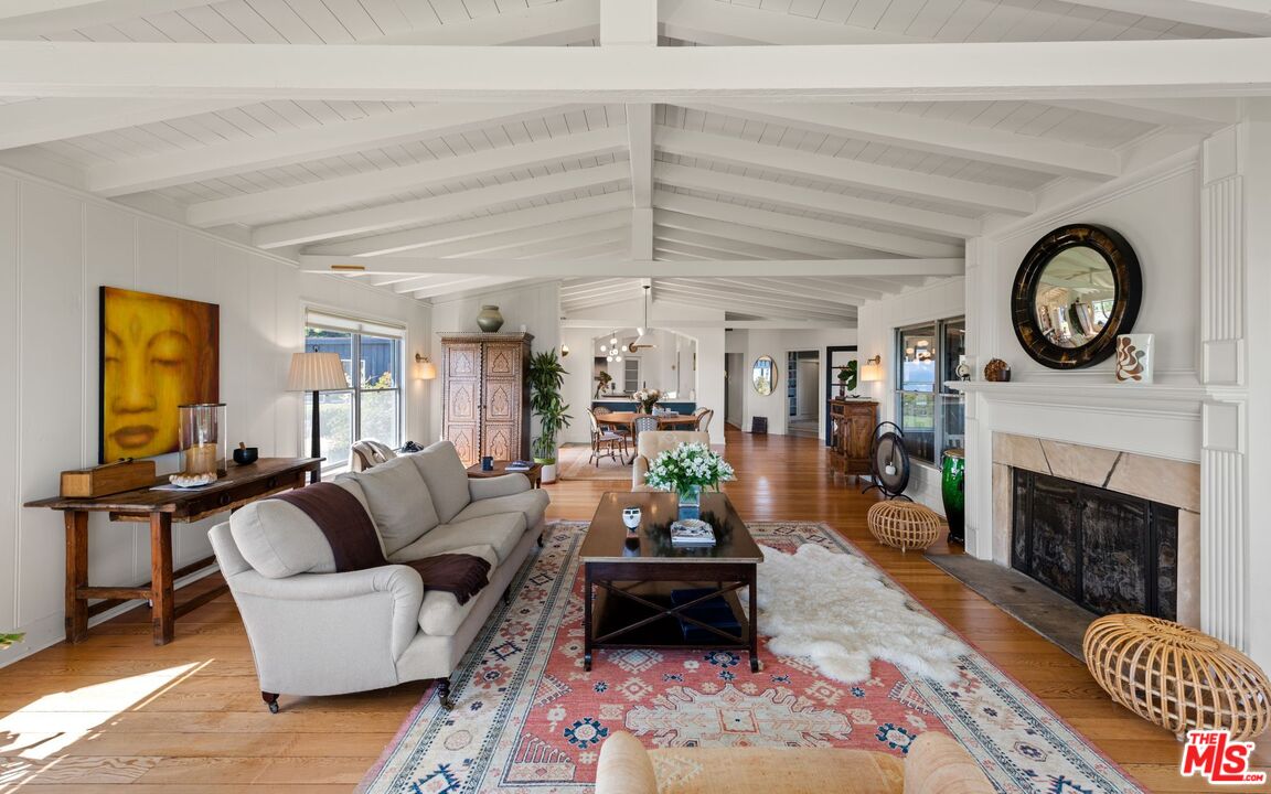 22042 Carbon Mesa Rd