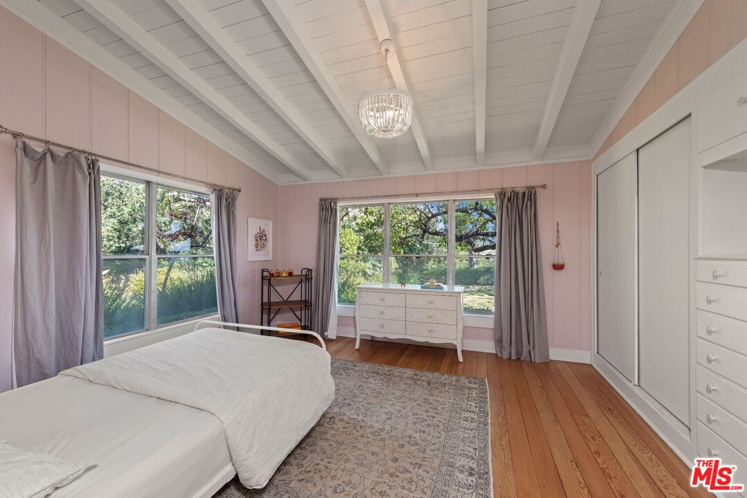 22042 Carbon Mesa Rd