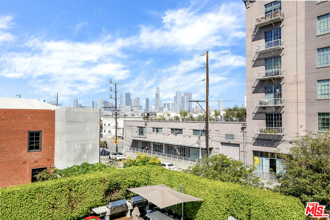 1850 Industrial St Unit: 103