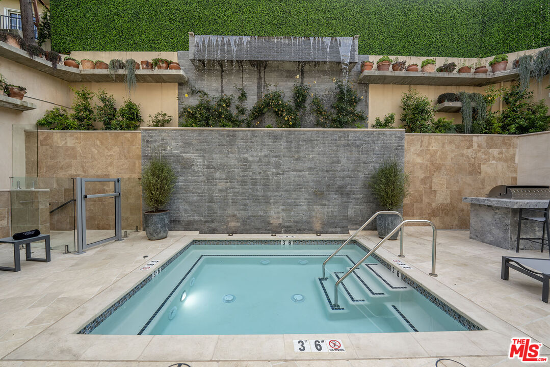 1825 Pandora Ave Unit: 301