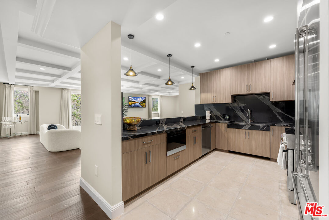 1825 Pandora Ave Unit: 301