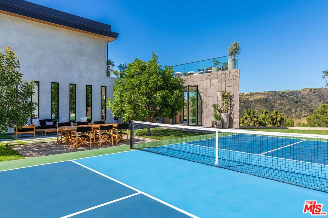 1625 Summitridge Dr