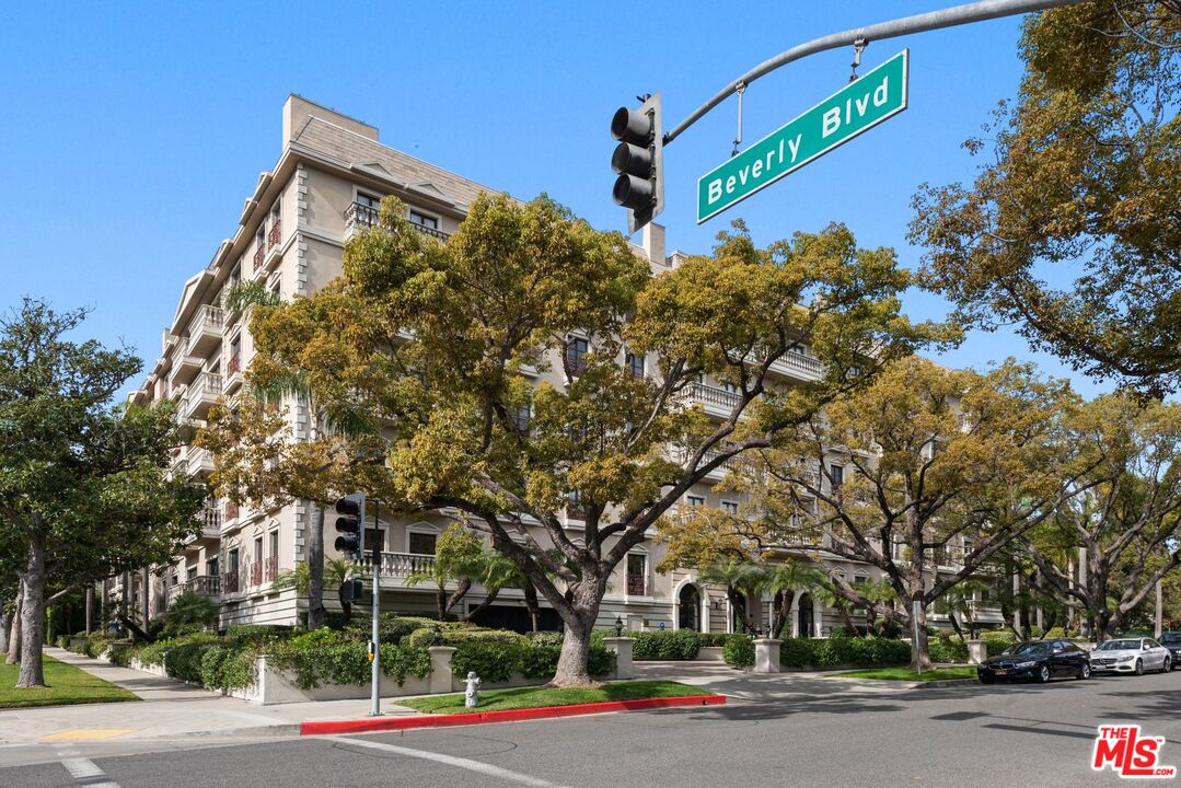 425 N Maple Dr Unit: 503