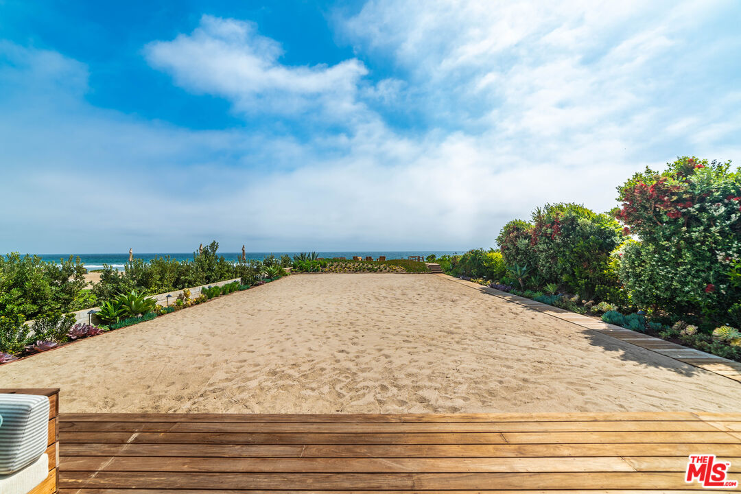 30962 Broad Beach RD