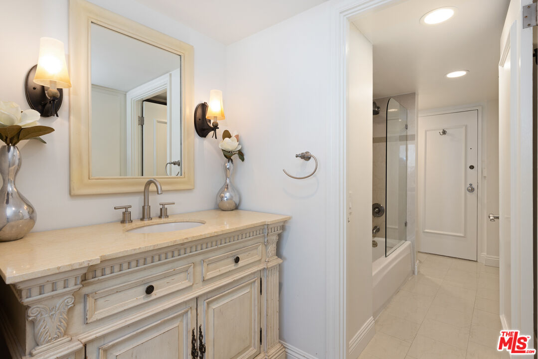 10590 Wilshire Blvd Unit: 608