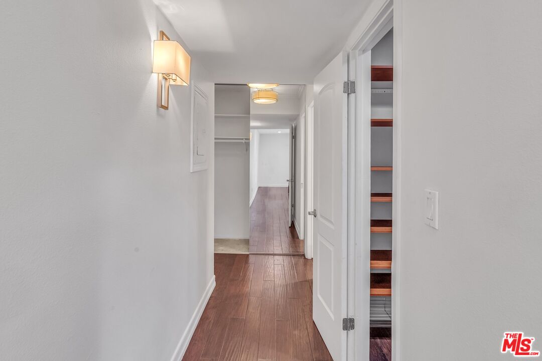 11965 Gorham Ave Unit: 301