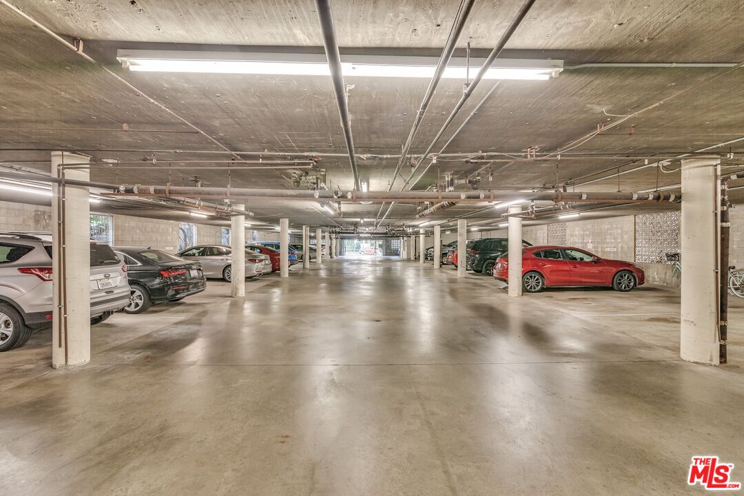 11965 Gorham Ave Unit: 301