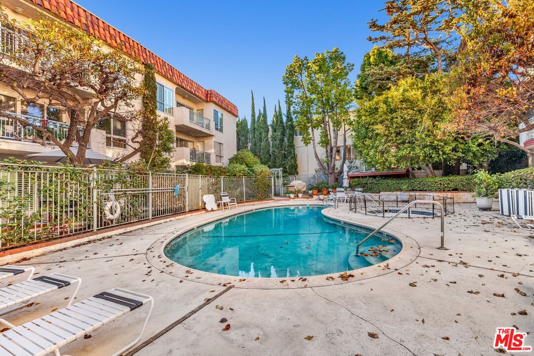 11965 Gorham Ave Unit: 301