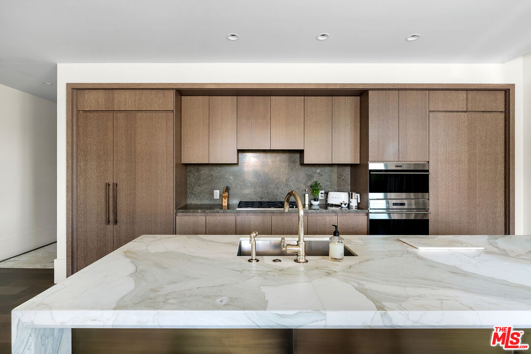 8420 Sunset Boulevard Unit: 107