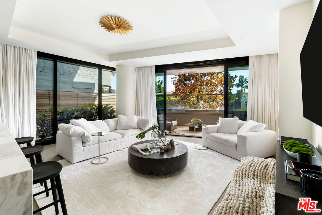 8420 Sunset Boulevard Unit: 107