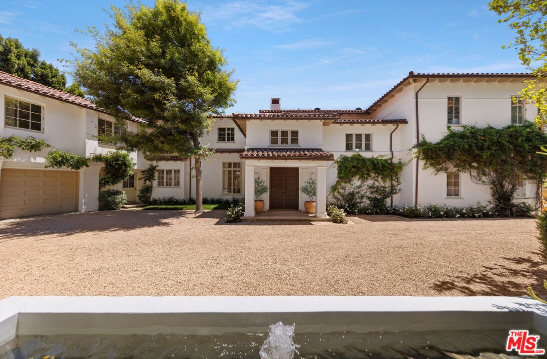 1251 Lago Vista Dr