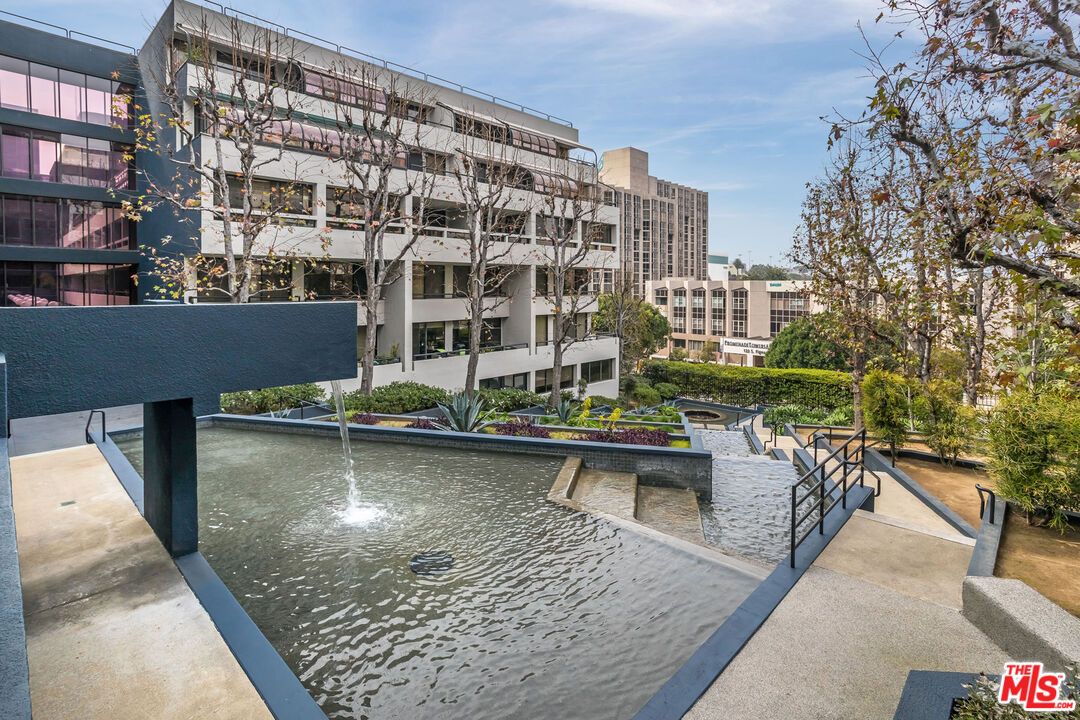 880 W 1st St Unit: 709