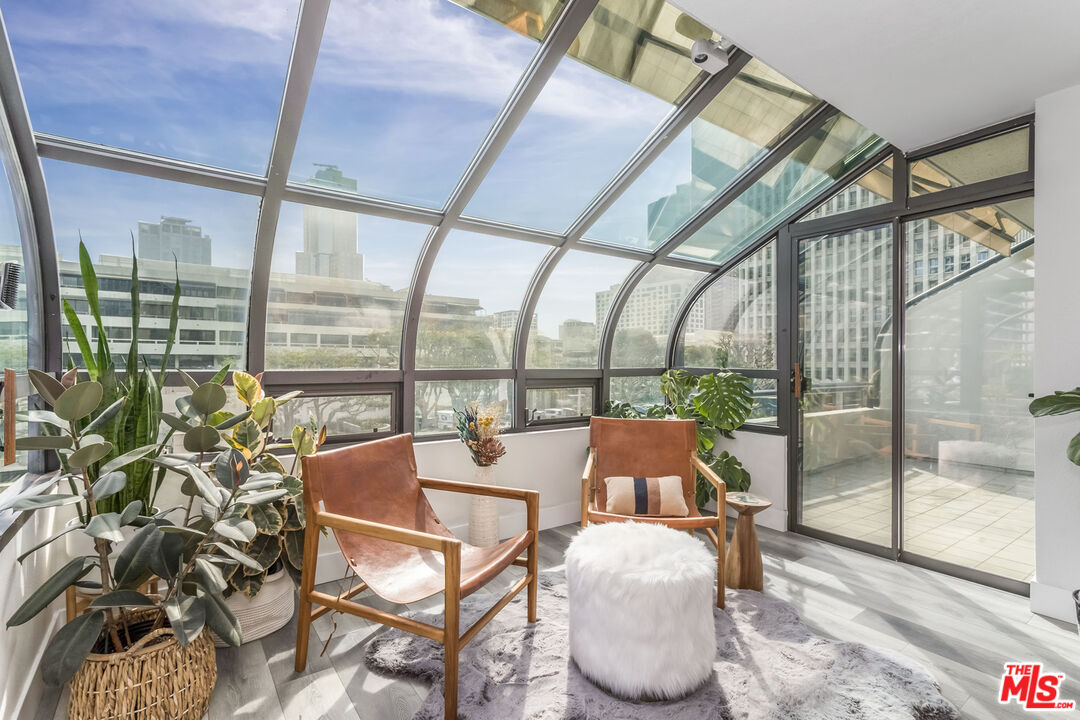 880 W 1st St Unit: 709