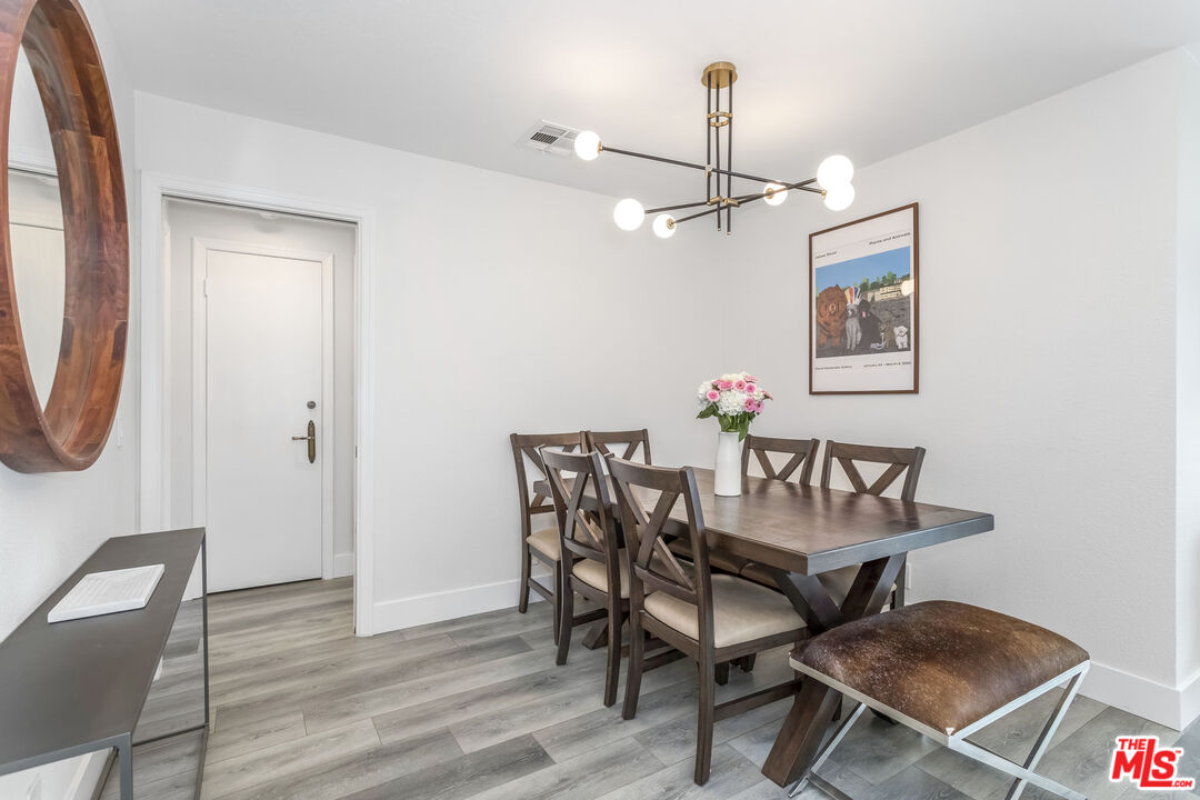 880 W 1st St Unit: 709