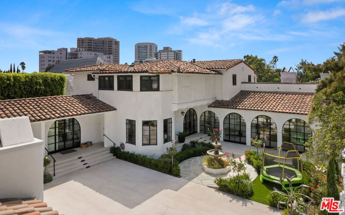 800 S Beverly Glen Blvd