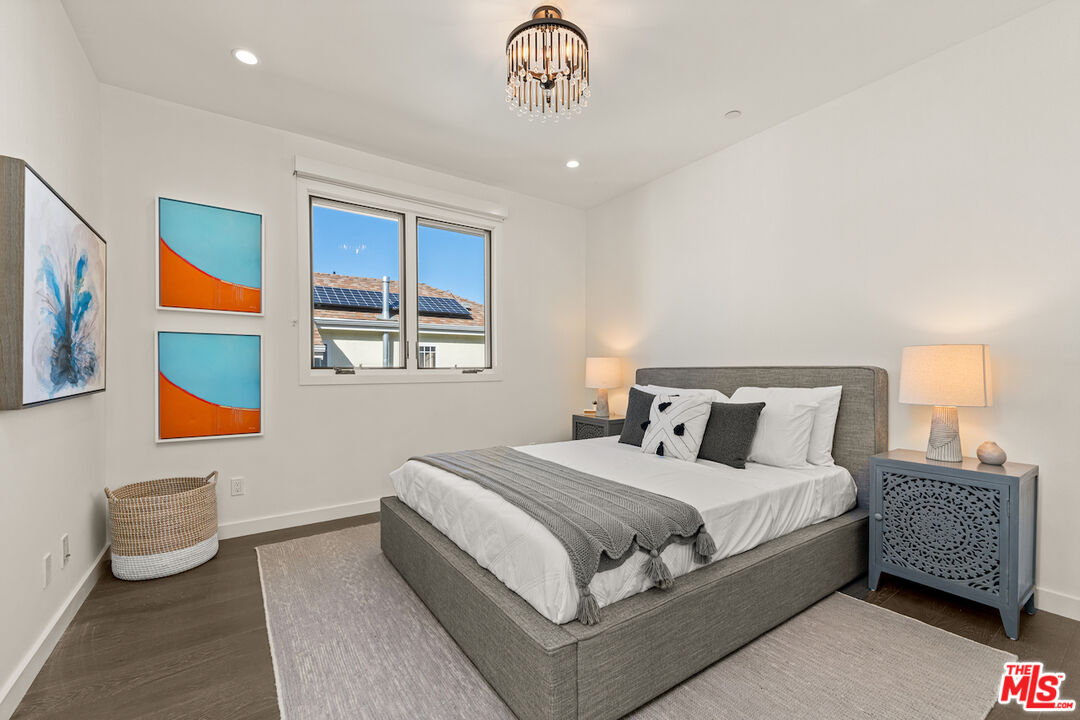 1750 S Sherbourne Dr